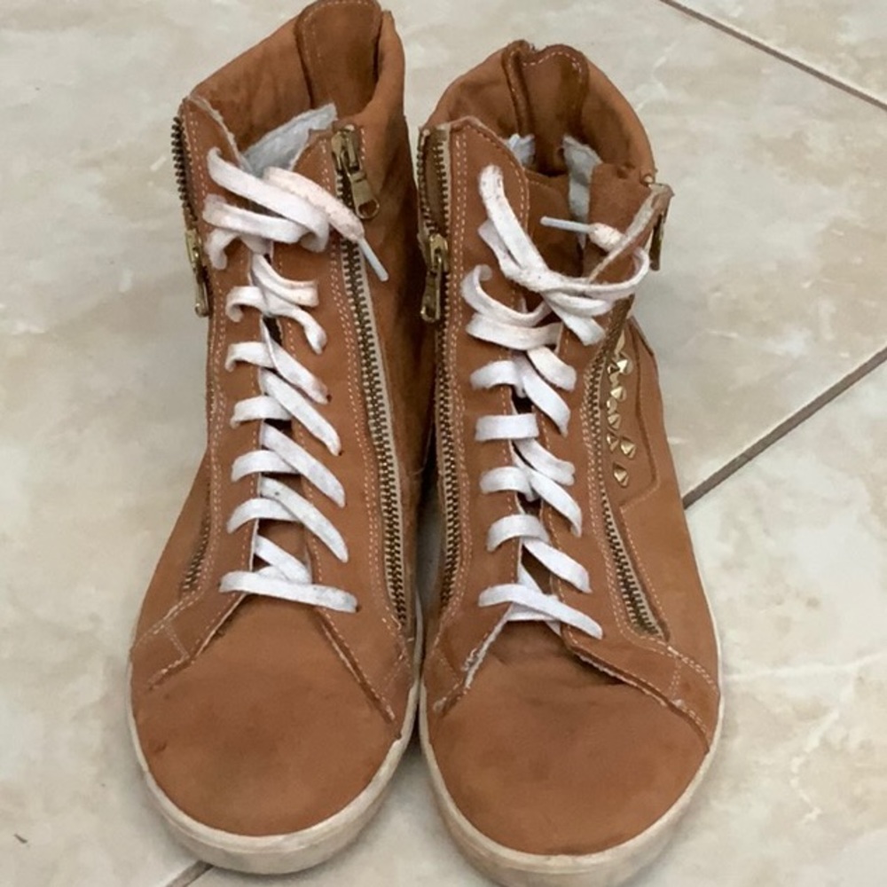 Sneakers FROM FRANCE